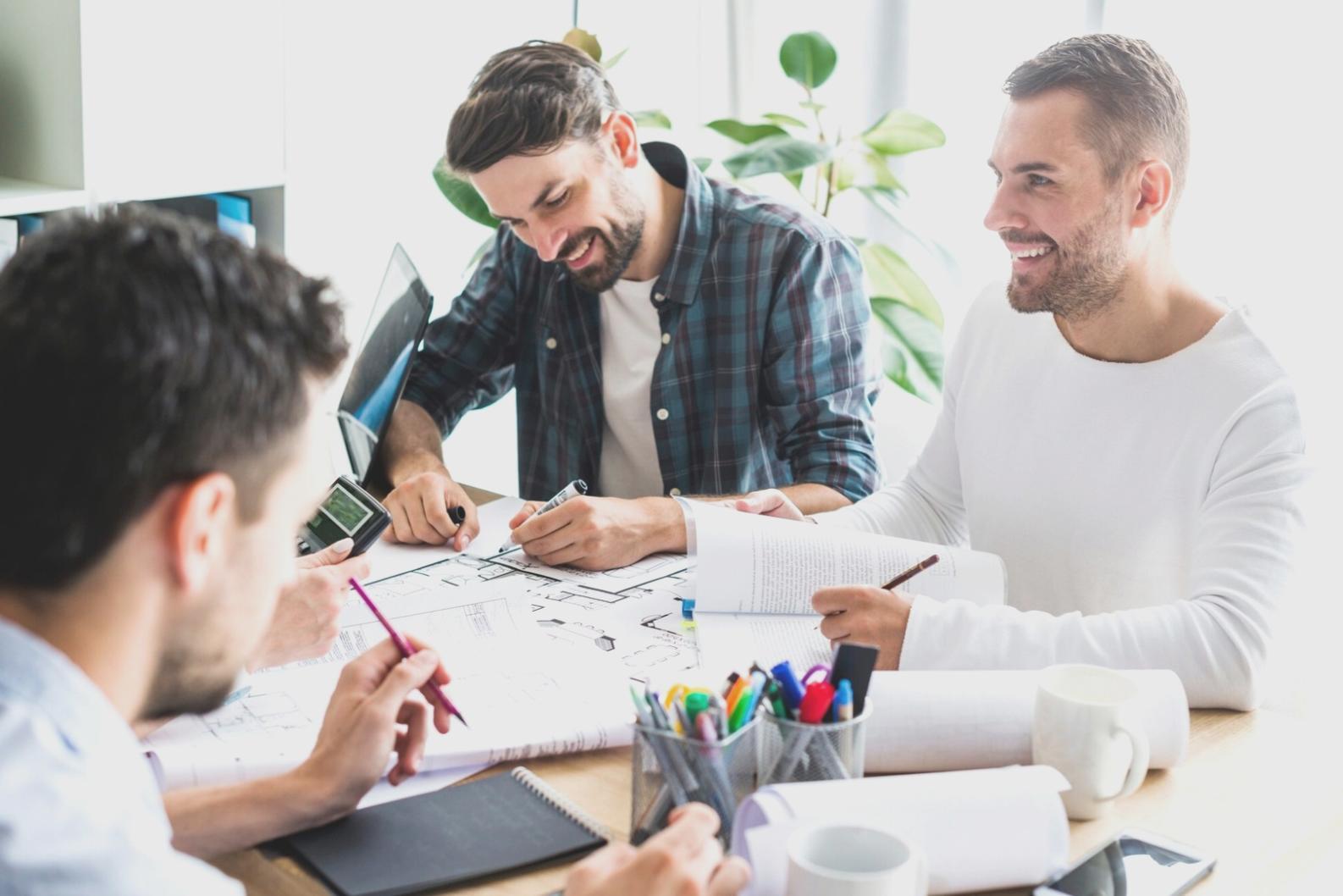 Gemeinsames Arbeiten im Büro